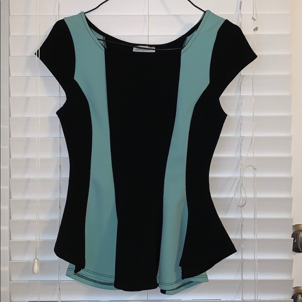 Mint and black top
